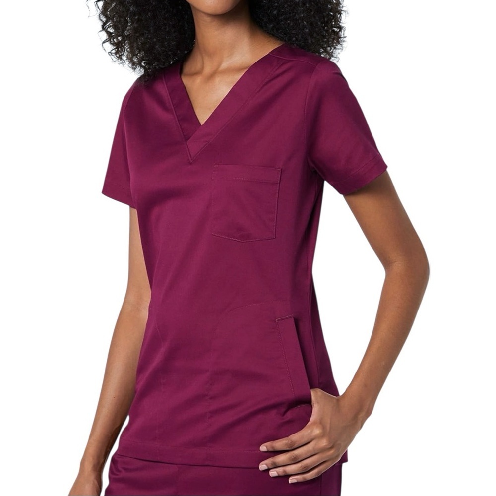 Women's Classic Fit V-Neck Stretch Scrub Top Wine Burgundy NWT Amazon Essentials